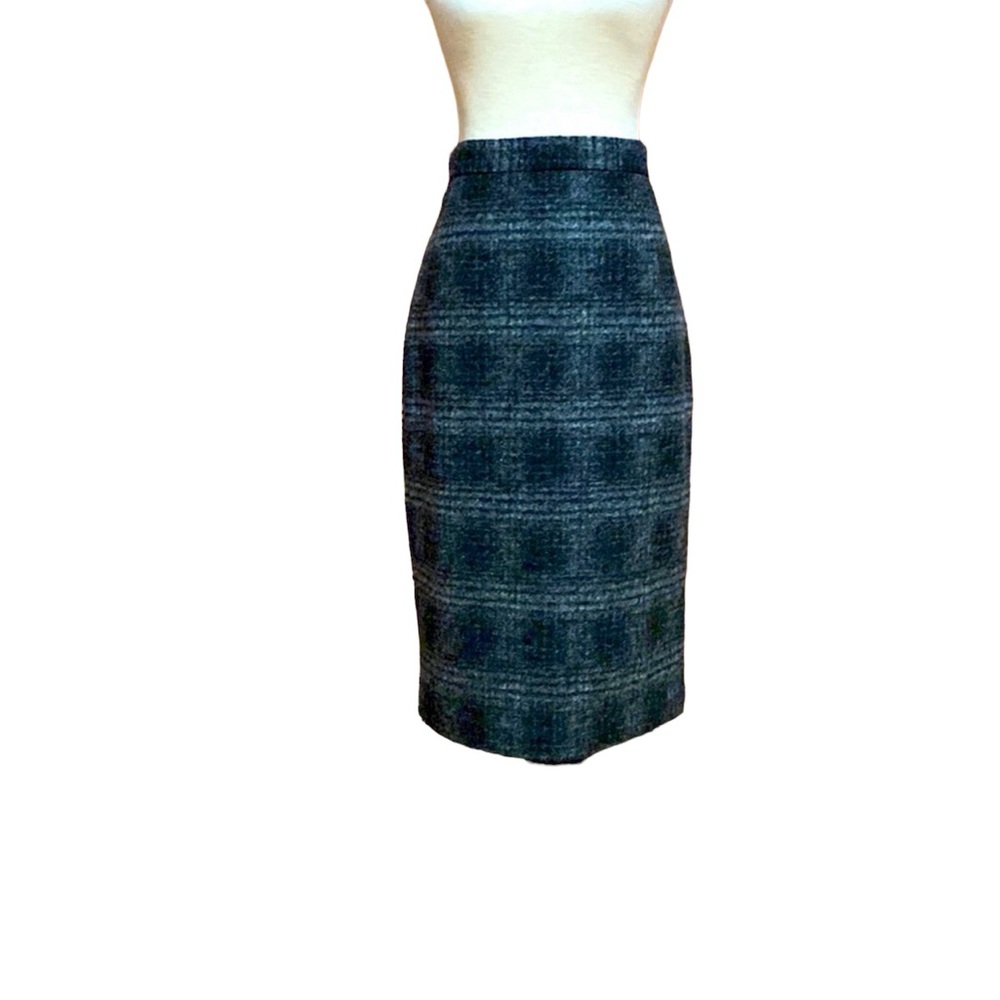 Banana Republic , Tall, size 10 , heavy warm skirt